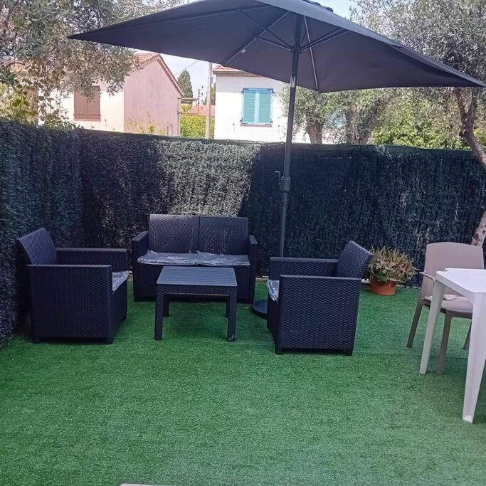 Studio Cosy Terrasse Front Mer Cagnes-sur-Mer Exterior photo